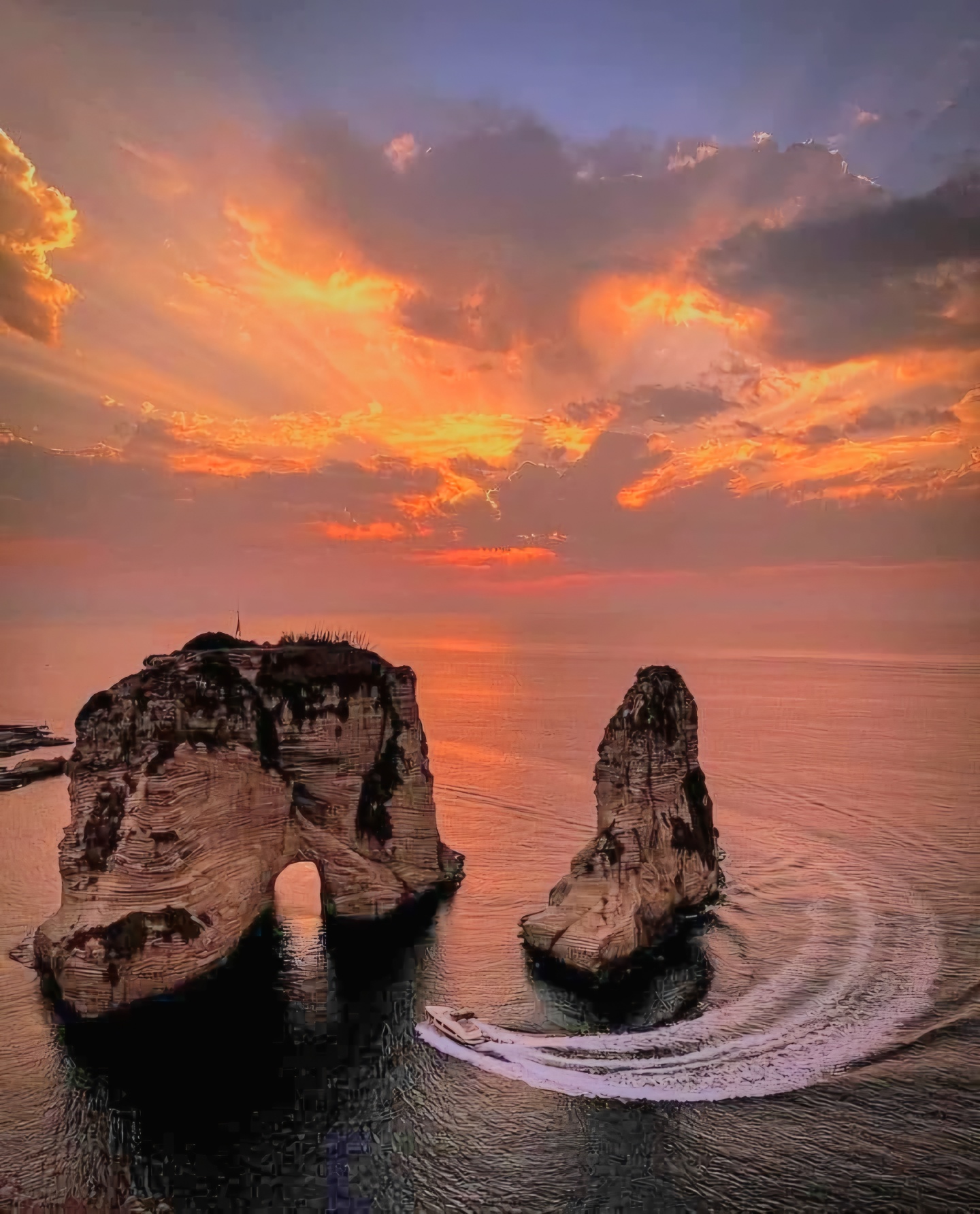 Raouché Sunset diamond painting kit by Puzzling Gems